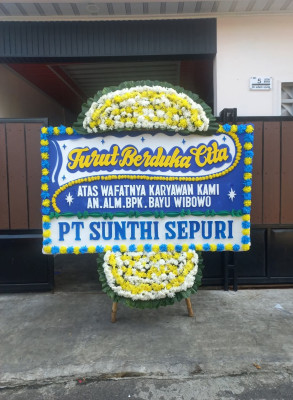 Papan Bunga Duka di Kampung